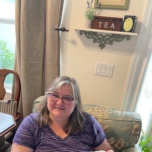 Meet your Posher, Cheryl